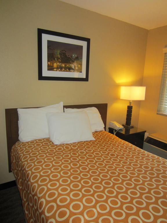 Quality Inn San Diego Downtown North Εξωτερικό φωτογραφία